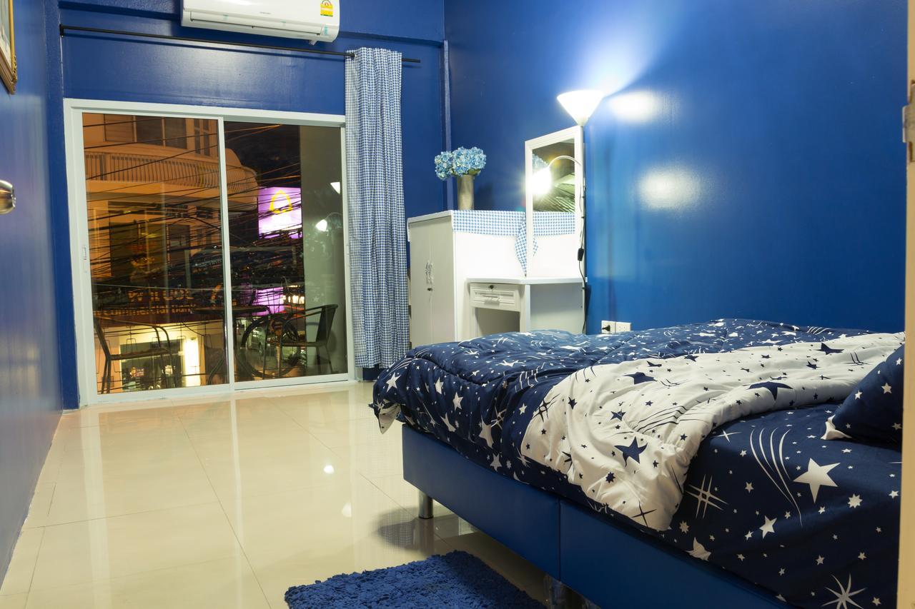 Iris Hostel Чиангмай Экстерьер фото